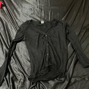 V neck long sleeve knot in the front.